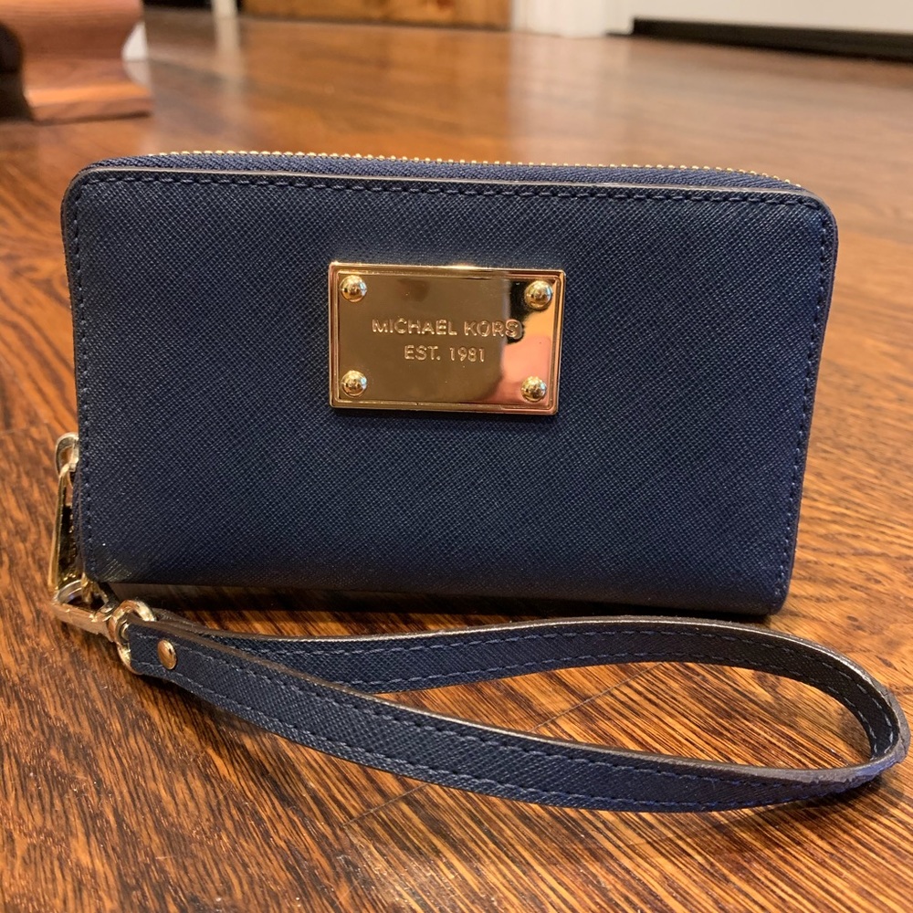 Michael Kors Wristlet